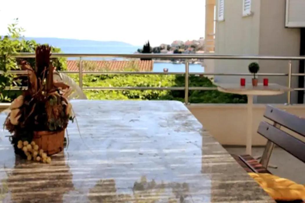 Villa Marta Apartmani Trogir Exterior foto